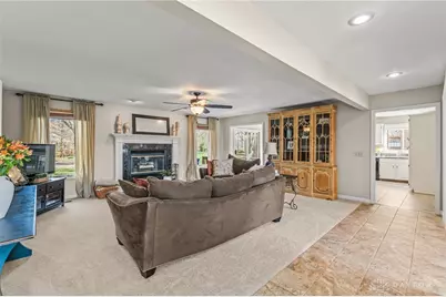 8638 Sycamore Trails Drive, Springboro, OH 45066 - Photo 11