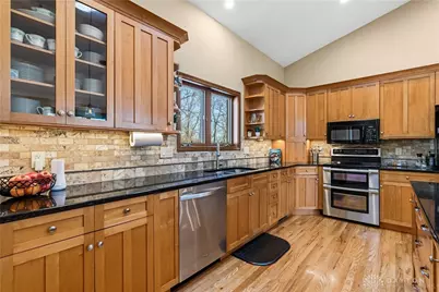 402 Wilson Park Drive, Miamisburg, OH 45342 - Photo 17