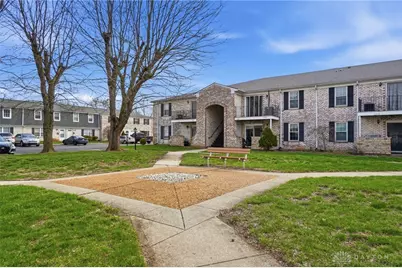 2281 Crew Circle, West Carrollton, OH 45439 - Photo 3