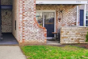 2281 Crew Cir, West Carrollton, OH 45439 - Photo 1