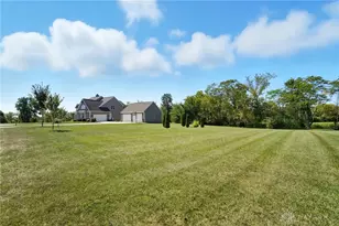 825 George Allen Dr, Harmony Twp, OH 45369 - Photo 97