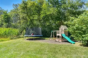 825 George Allen Dr, Harmony Twp, OH 45369 - Photo 95