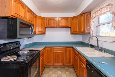 5760 Kitridge Road, Dayton, OH 45424 - Photo 5