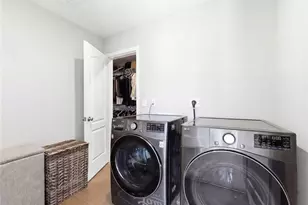 3553 Shellbark Dr, Sugarcreek Twp, OH 45305 - Photo 27