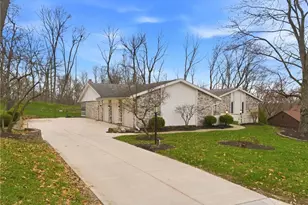 2784 Stauffer Dr, Beavercreek, OH 45434 - Photo 3