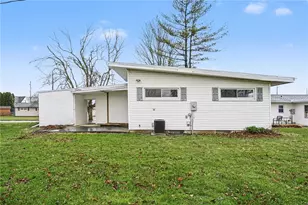 114 Cherry Ln, Wapakoneta, OH 45895 - Photo 17