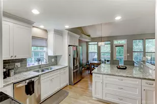 1872 Olde Haley Dr, Centerville, OH 45458 - Photo 7