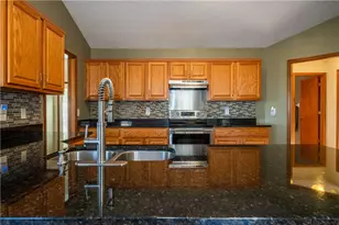 1501 Rockleigh Rd, Centerville, OH 45458 - Photo 9