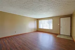 211 Katy Ln, Englewood, OH 45322 - Photo 3