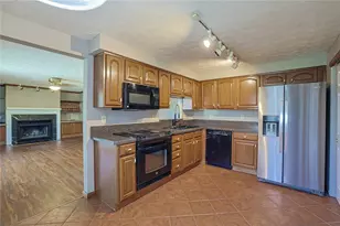 211 Katy Ln, Englewood, OH 45322 - Photo 9