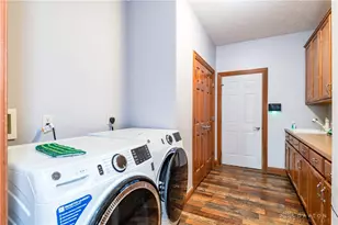 173 Countryside, Troy, OH 45373 - Photo 7