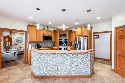 173 Countryside, Troy, OH 45373 - Photo 9