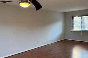 22 Oakwood Ct, Springdale, OH 45246 - Photo 5