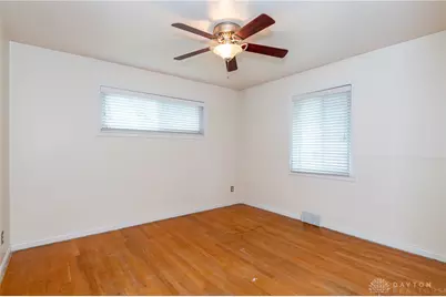 4024 Overland Trail, Kettering, OH 45429 - Photo 9