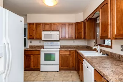 4024 Overland Trail, Kettering, OH 45429 - Photo 7