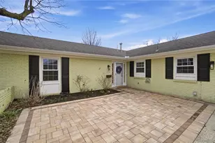 608 W Washington St, New Carlisle, OH 45344 - Photo 3