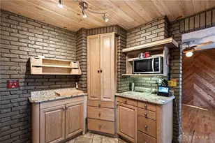 1017 Terracewood Dr, Englewood, OH 45322 - Photo 9