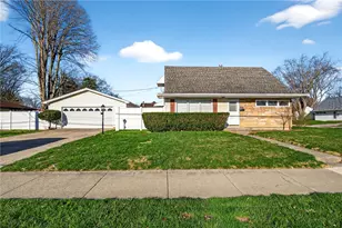 2051 S Smithville Rd, Kettering, OH 45420 - Photo 1