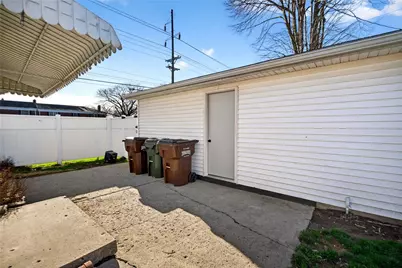 2051 S Smithville Road, Kettering, OH 45420 - Photo 29