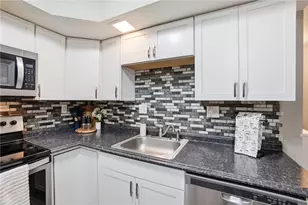 7317 Cosner Dr, Huber Heights, OH 45424 - Photo 11