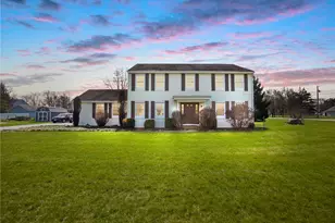 1985 Fox Run, Troy, OH 45373 - Photo 1