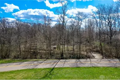 3385 Baronwood Boulevard, Beavercreek, OH 45440 - Photo 3