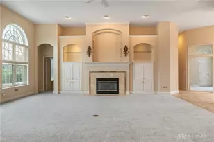 1242 Club View Dr, Centerville, OH 45458 - Photo 9
