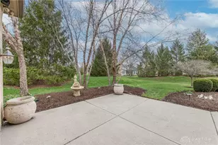1242 Club View Dr, Centerville, OH 45458 - Photo 37