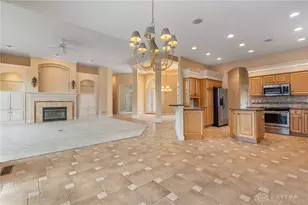 1242 Club View Dr, Centerville, OH 45458 - Photo 11