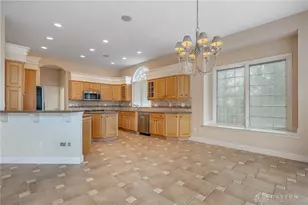 1242 Club View Dr, Centerville, OH 45458 - Photo 11