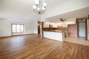 1556 N Regency Dr, Xenia, OH 45385 - Photo 7