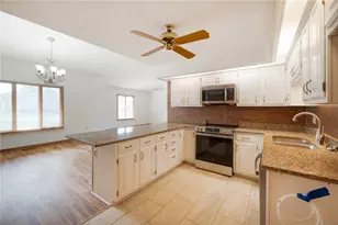 1556 N Regency Dr, Xenia, OH 45385 - Photo 13