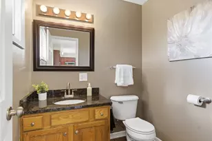 1108 Chateau Dr, Kettering, OH 45429 - Photo 15