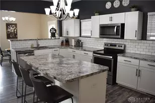 4267 W Franklin St, Sugarcreek Twp, OH 45305 - Photo 5