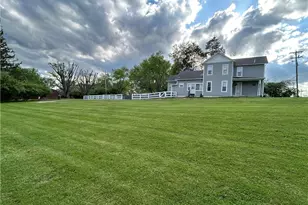 4267 W Franklin St, Sugarcreek Twp, OH 45305 - Photo 3