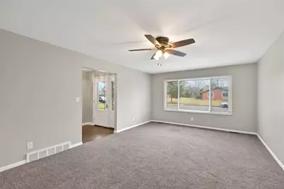 5713 Daphne Lane, Dayton, OH 45415 - Photo 9