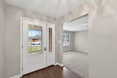 5713 Daphne Lane, Dayton, OH 45415 - Photo 5