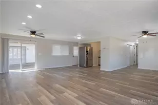 5572 Shady Oak St, Huber Heights, OH 45424 - Photo 3