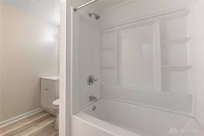 5572 Shady Oak Street, Huber Heights, OH 45424 - Photo 15