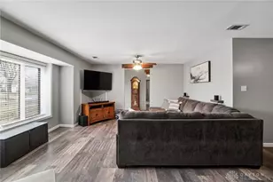 167 W Goodman Dr, Fairborn, OH 45324 - Photo 9