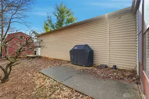 167 W Goodman Dr, Fairborn, OH 45324 - Photo 51