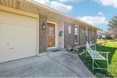 7500 Dial Drive, Huber Heights, OH 45424 - Photo 5