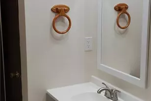 213 E 3rd St, Xenia, OH 45385 - Photo 3