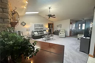 1480 Maplecrest Dr, Troy, OH 45373 - Photo 7