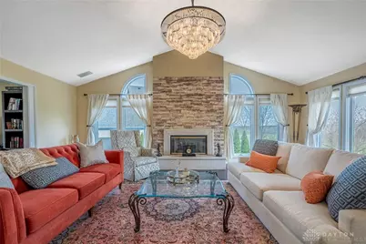 130 Heatherwoode Circle, Springboro, OH 45066 - Photo 5