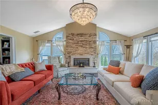 130 Heatherwoode Cir, Springboro, OH 45066 - Photo 5