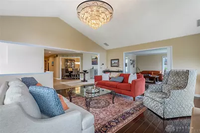 130 Heatherwoode Circle, Springboro, OH 45066 - Photo 9