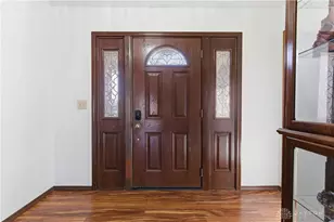 8858 Deer Hollow Dr, Huber Heights, OH 45424 - Photo 9