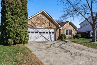 8858 Deer Hollow Drive, Huber Heights, OH 45424 - Photo 3