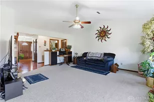 8858 Deer Hollow Dr, Huber Heights, OH 45424 - Photo 11